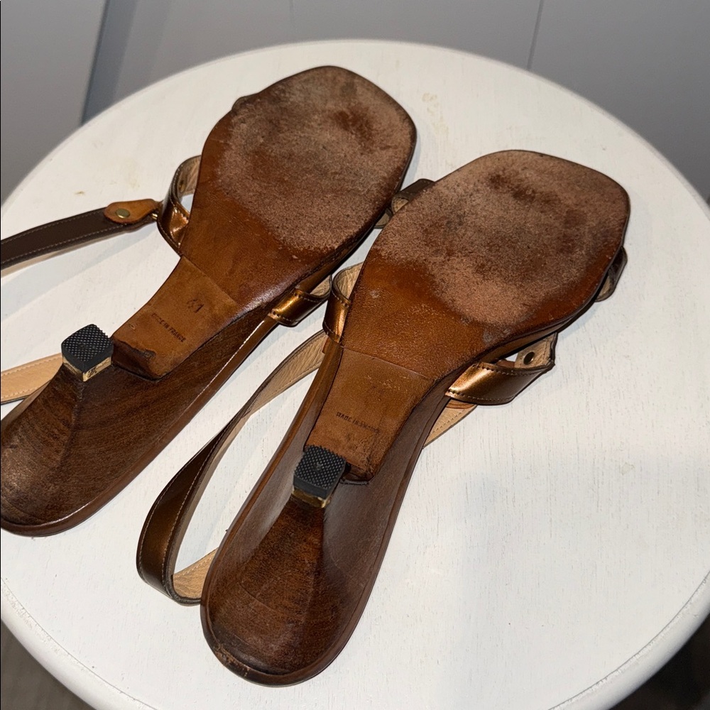 Louis Vuitton Brown and Tan vintage Sandals - Picture 9 of 15